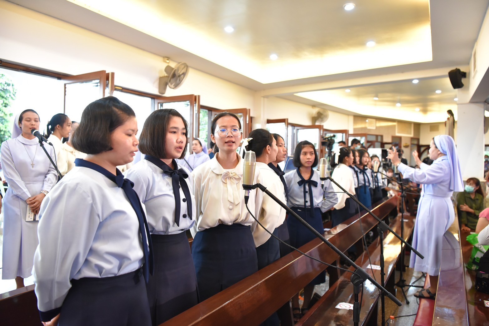 2FB882B0 6CC7 4BFF A67D 3124E3A56D1E L0 001