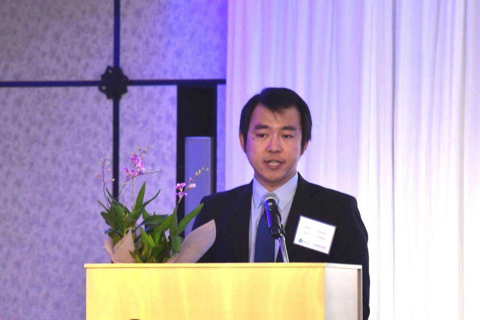 05 รศ.ดร.วุฒิพล สินธุนาวารัตน์ คณะวิทย์ฯ มธ 0