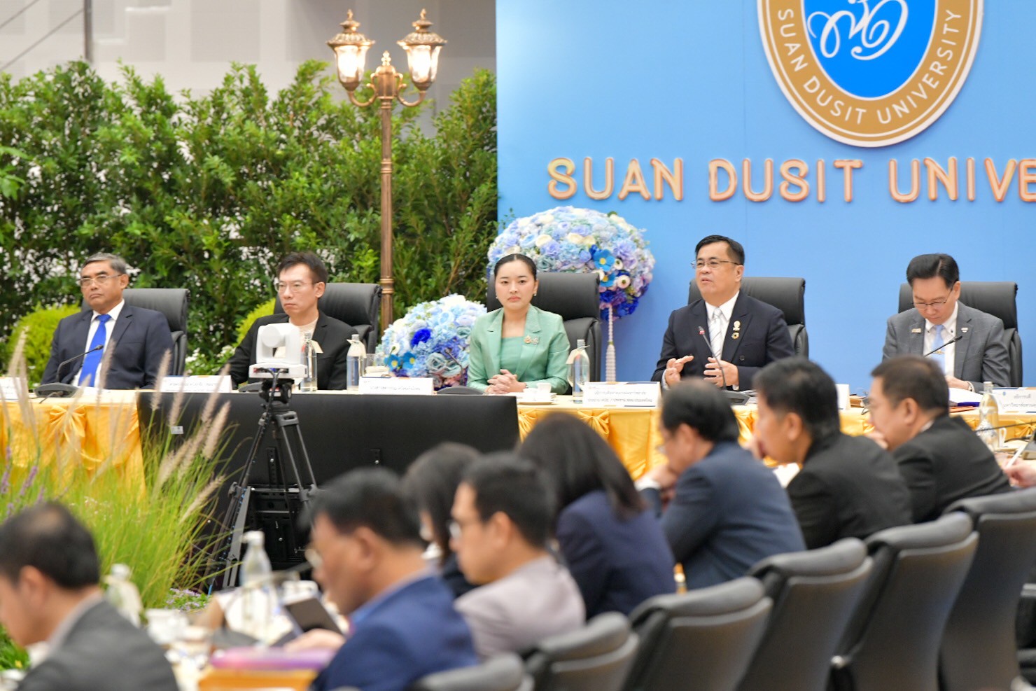 LINE ALBUM 17868 2 250817 12