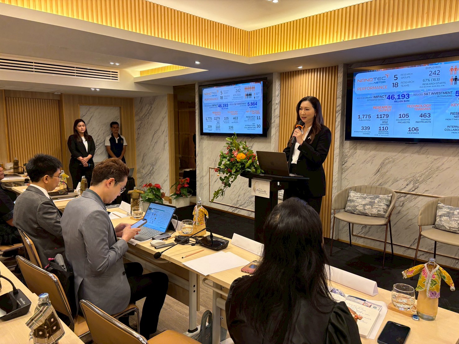 3นางศันสนีย์ ฮวบสมบูรณ์