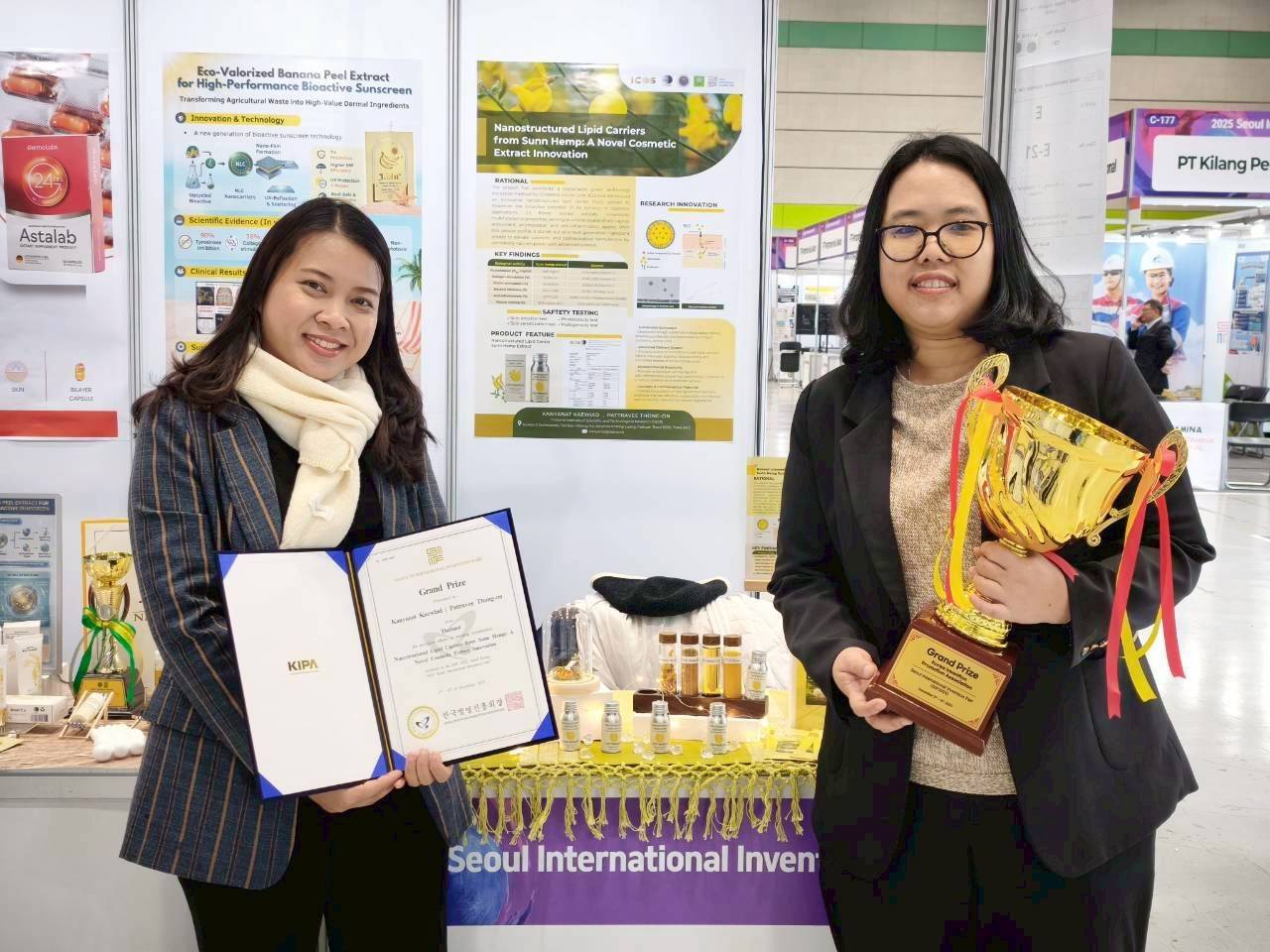 4ดร.ภัทราวีร์ ซ้าย และดร.กัญญาณัฐ