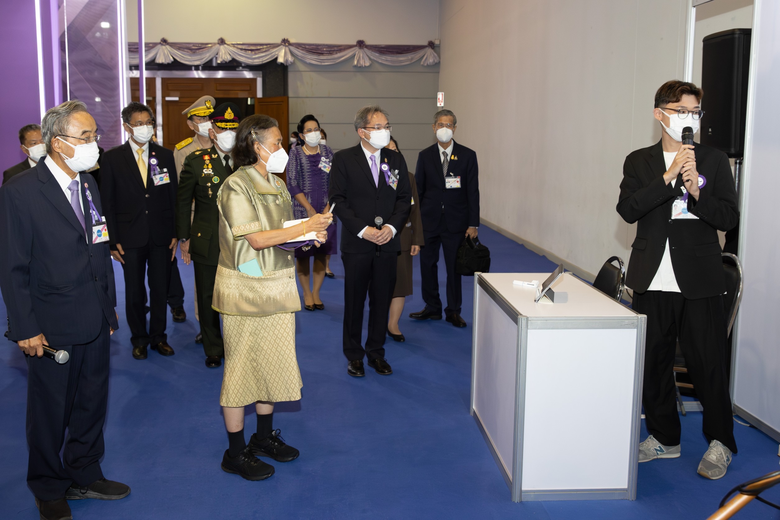 6CDECE58 7514 42BD B717 13754CEFC578