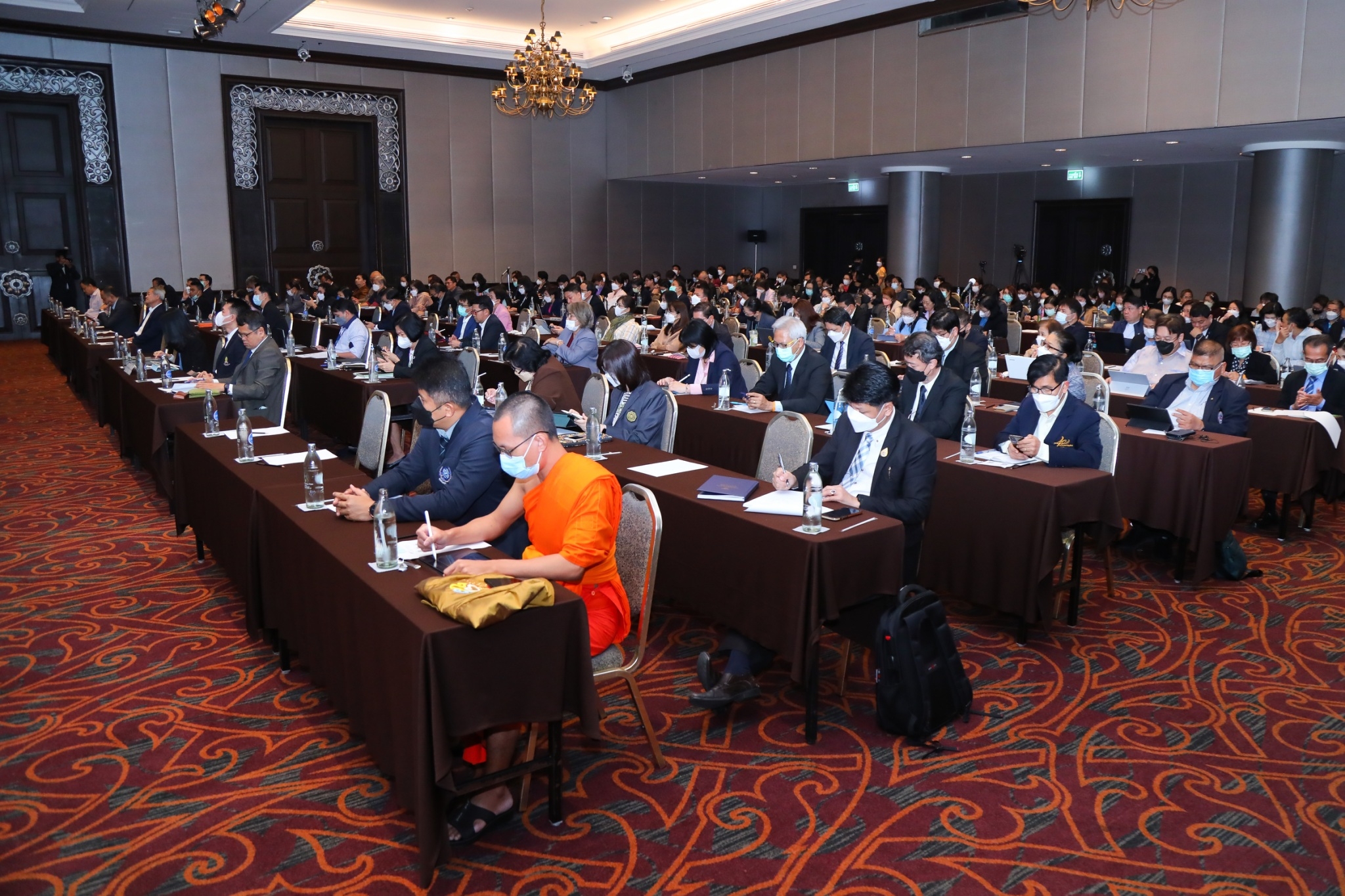 18598CBC 20F5 483F A550 68695EB18E4B