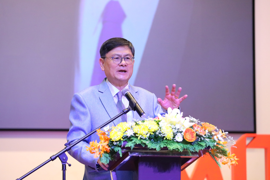 04 11 63 KMITL ๒๐๑๑๐๕ 2