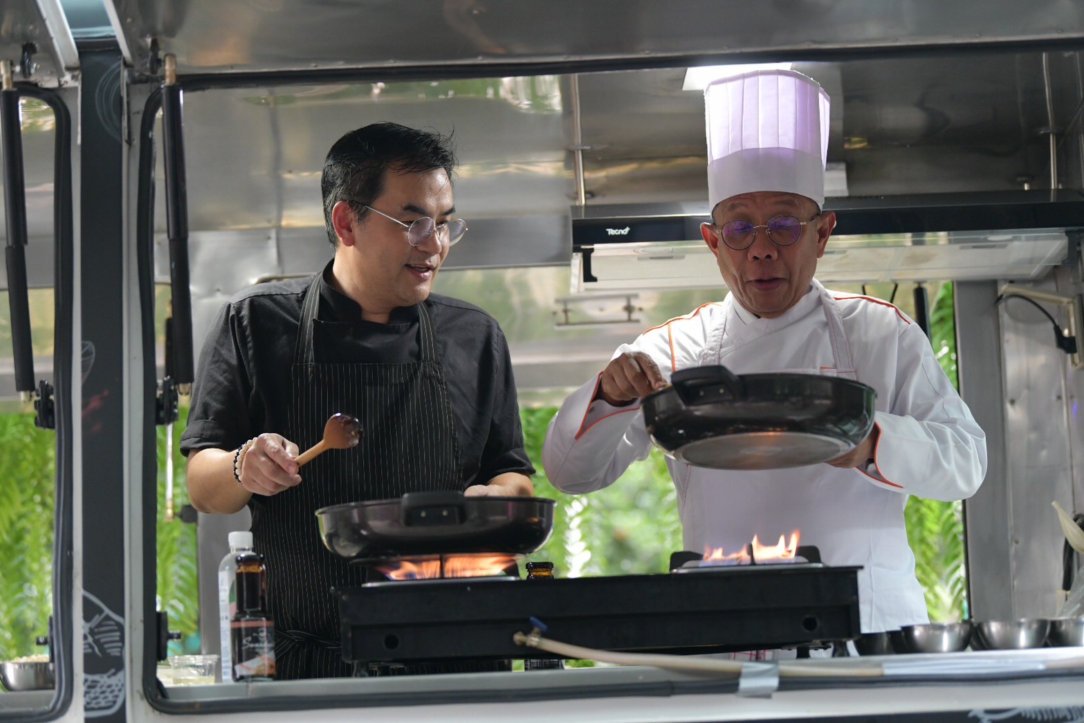 LINE ALBUM 14568 4 250515 4