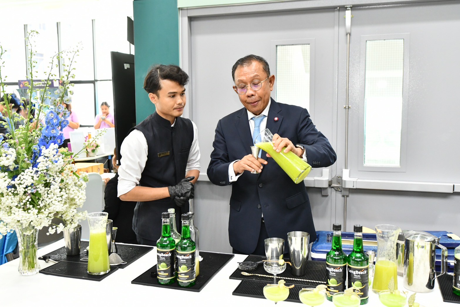 LINE ALBUM 14568 4 250515 7