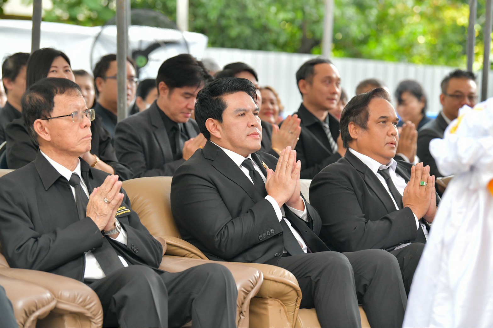 LINE ALBUM 141168 251118 1