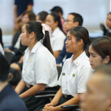 &quot;วราภรณ์&quot; ที่ปรึกษาด้านระบบบริหารการอุดมศึกษาฯ รับมอบทุนการศ ... พารามิเตอร์รูปภาพ 6