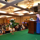 อว. ร่วม สธ. ส่งมอบรถเข็นและอุปกรณ์การแพทย์พระราชทาน ในพระนา ... Image 4