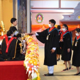 ในหลวง โปรดเกล้าฯ เจ้าฟ้าพัชรกิติยาภา เสด็จพระราชดำเนินแทนพร ... Image 4