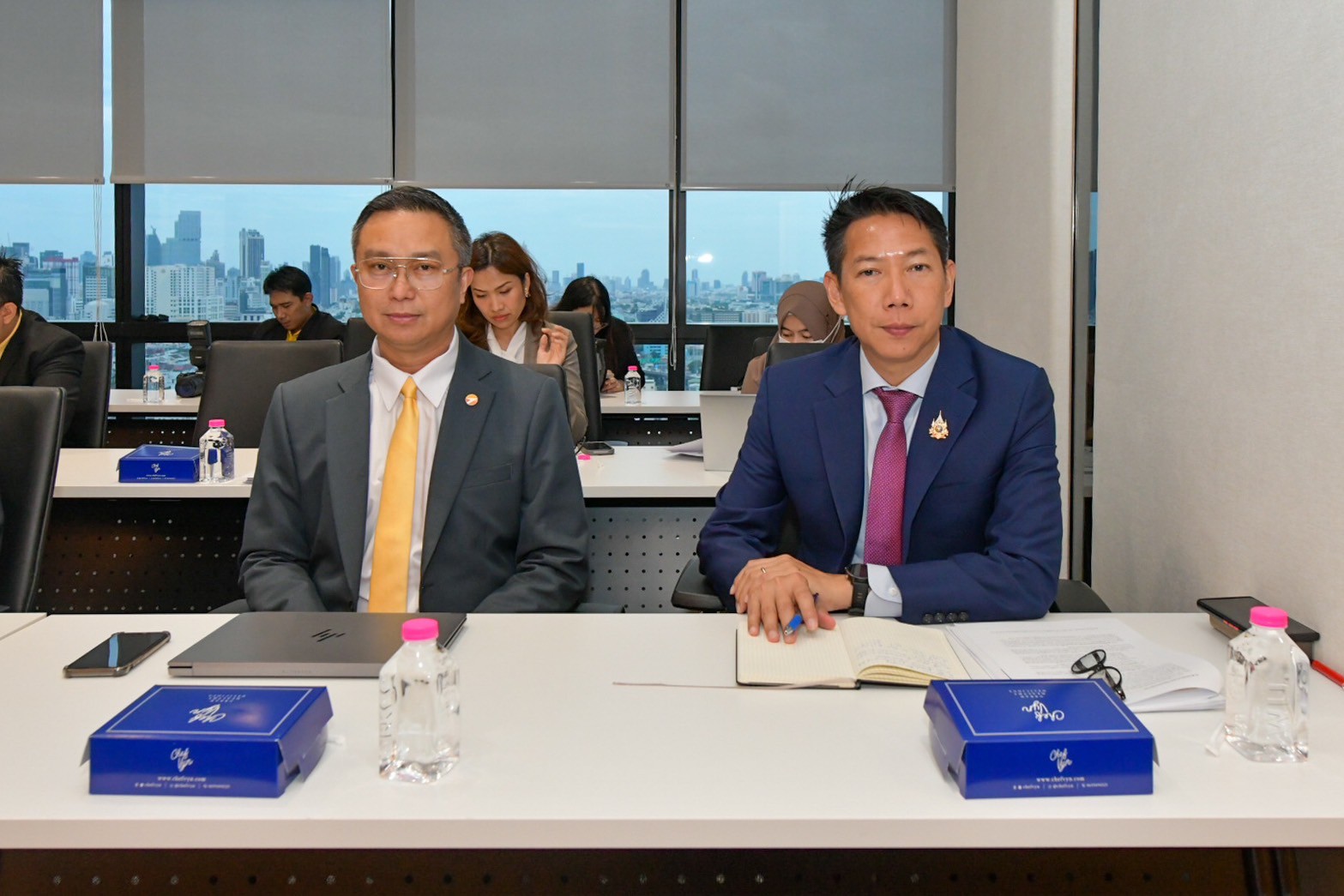 LINE ALBUM 30768 250730 1